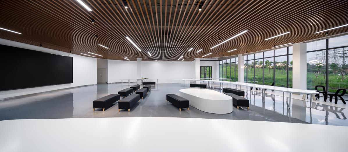 33.展廳室內.jpg 33.展廳室內.jpg