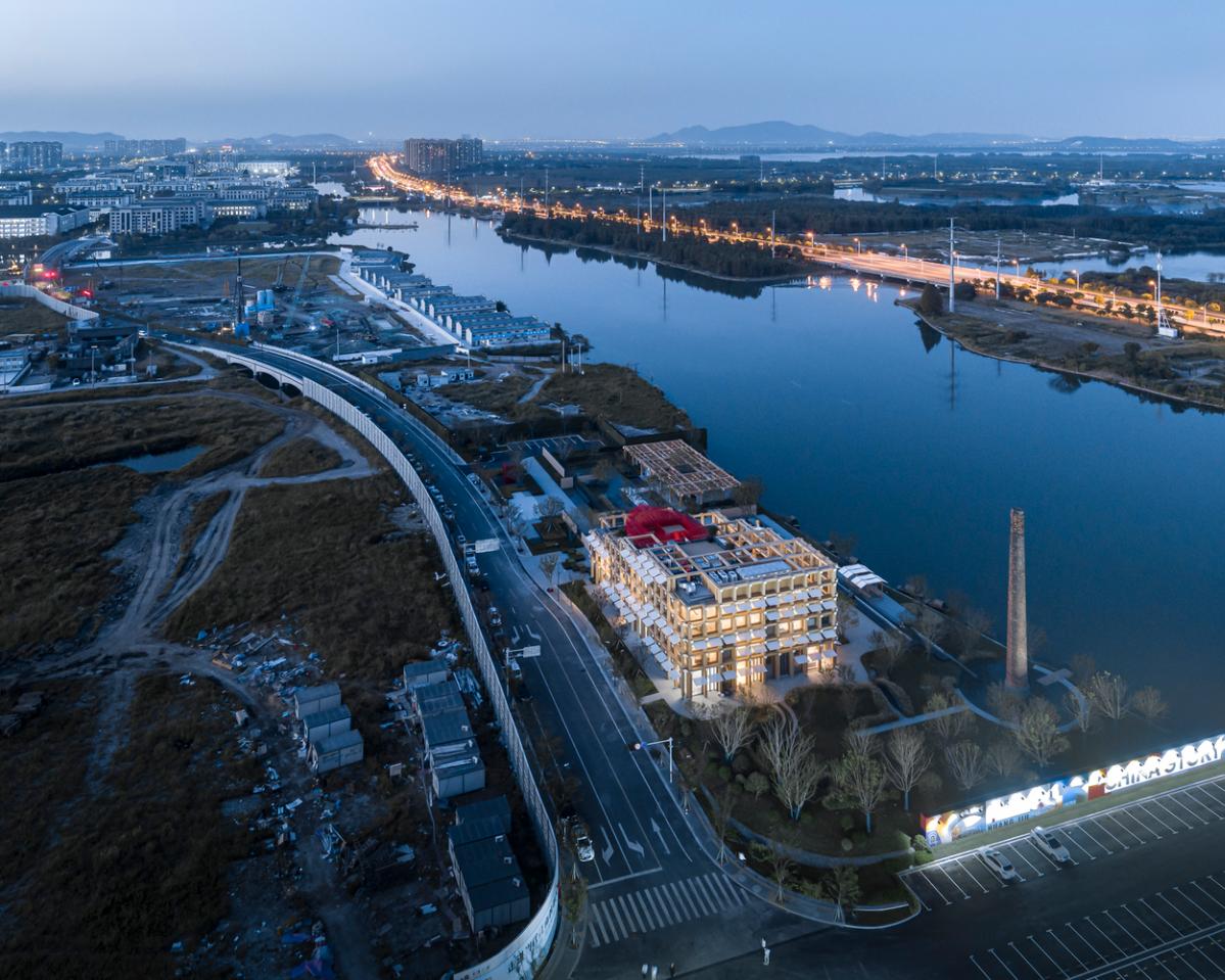 大鳥(niǎo)瞰.jpg 大鳥(niǎo)瞰.jpg