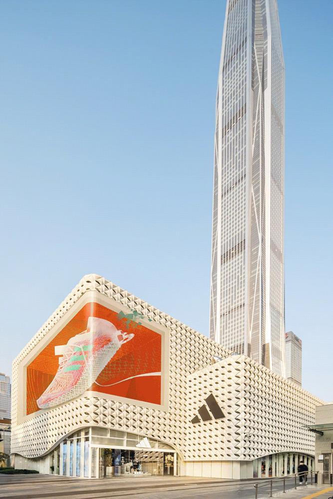 not-ready-adidas-brand-center-storeage_1.jpg not-ready-adidas-brand-center-storeage_1.jpg